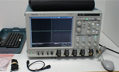 泰克	Tektronix  /  示波器  /  时实示波器  /  租售维修Tektronix泰克DSA70804示波器