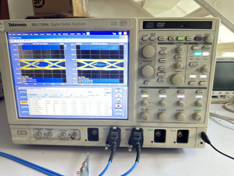 泰克	Tektronix  /  示波器  /  时实示波器  /  Tektronix泰克DSA72004  20GHz 数字示波器