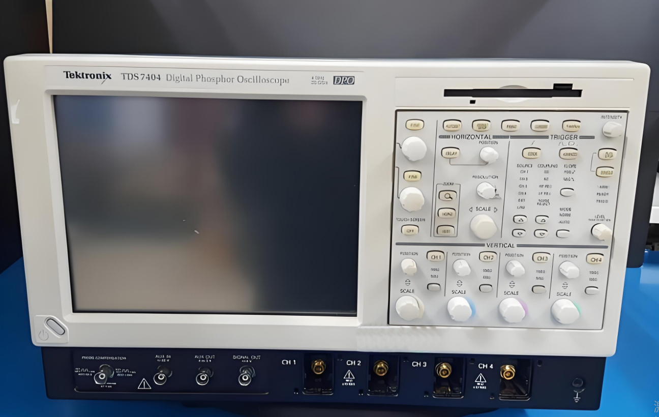 泰克	Tektronix,示波器,时实示波器,TDS7404